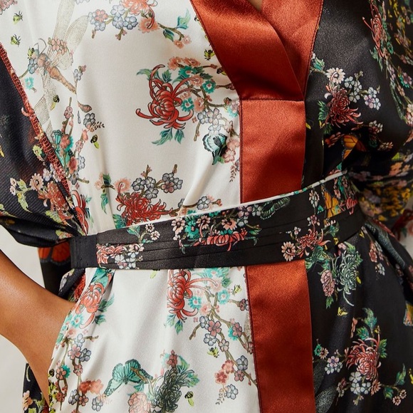 HAH PRINTED LONGLINE CAFTAN BILLOWY SILHOUETTE BUTTERFLY PRINT BELTED SIZE XS - Picture 4 of 15